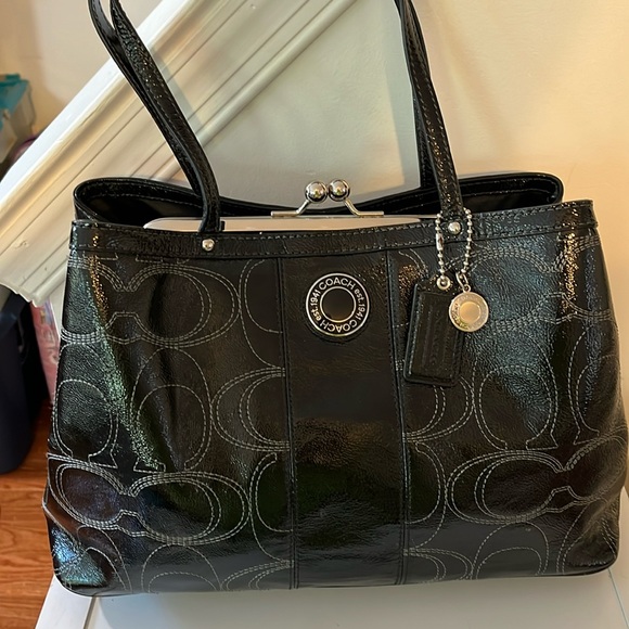 VINTAGE COACH PATENT LEATHER KISS LOCK BLACK F19215 - Picture 2 of 12